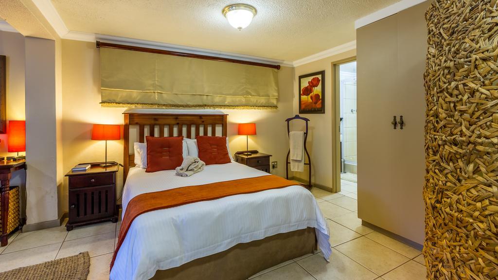 Joern'S Gaestehaus Mbombela ห้อง รูปภาพ