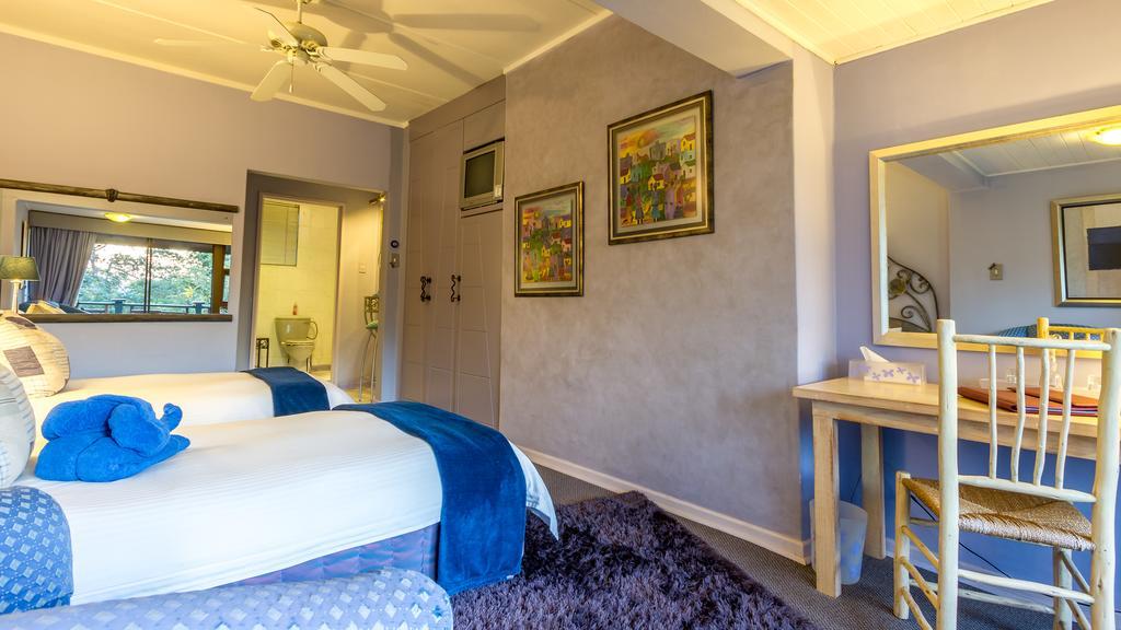 Joern'S Gaestehaus Mbombela ภายนอก รูปภาพ