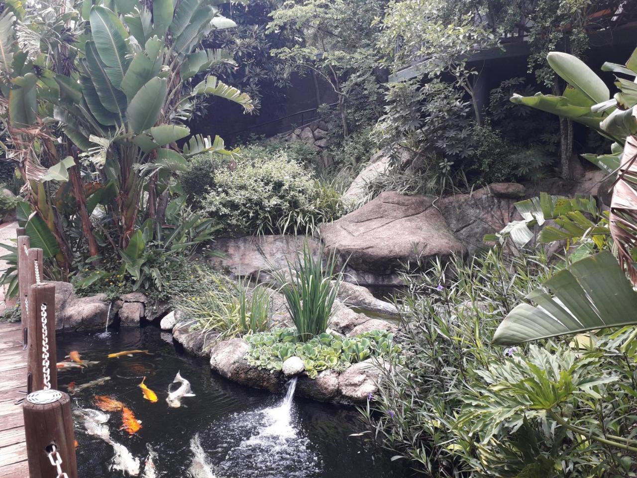 Joern'S Gaestehaus Mbombela ภายนอก รูปภาพ