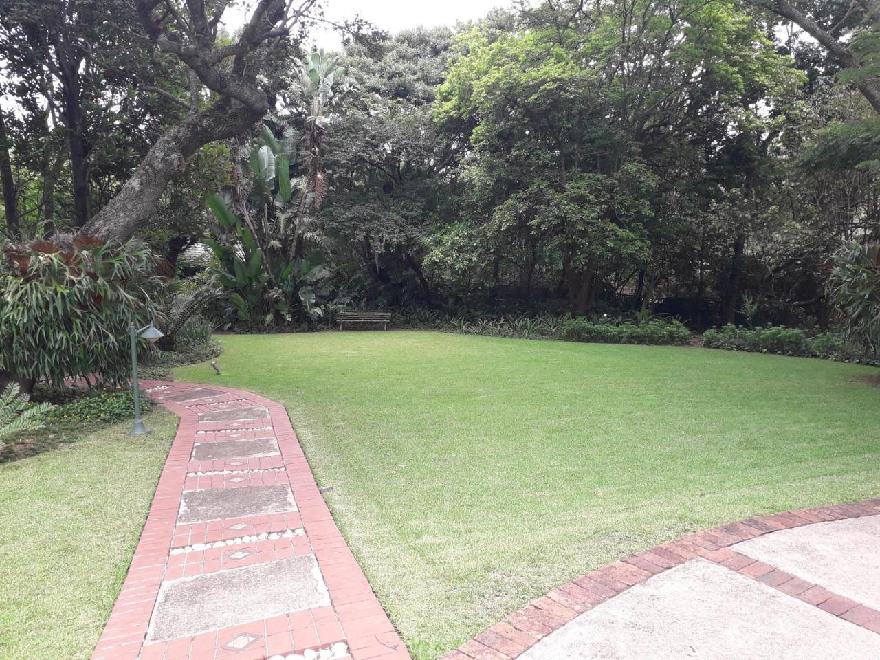 Joern'S Gaestehaus Mbombela ภายนอก รูปภาพ